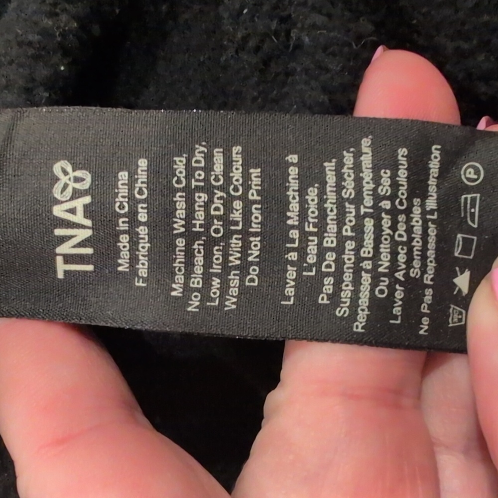 Aritzia TNA Black And Light Blue Pullover Hoodie - Picture 9 of 10